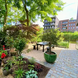 De Groene Tunnel Bed & Breakfast